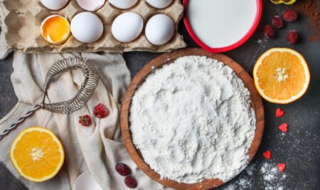 مهنة صناعة الحلويات والمعجنات بين الحاضر والماضي
