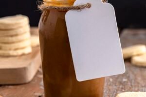delicious-dulche-de-leche-jar-concept